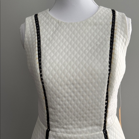 RACHEL Rachel Roy White Textured With Black Leather Design Cocktail Dress size 4 - Picture 2 of 9